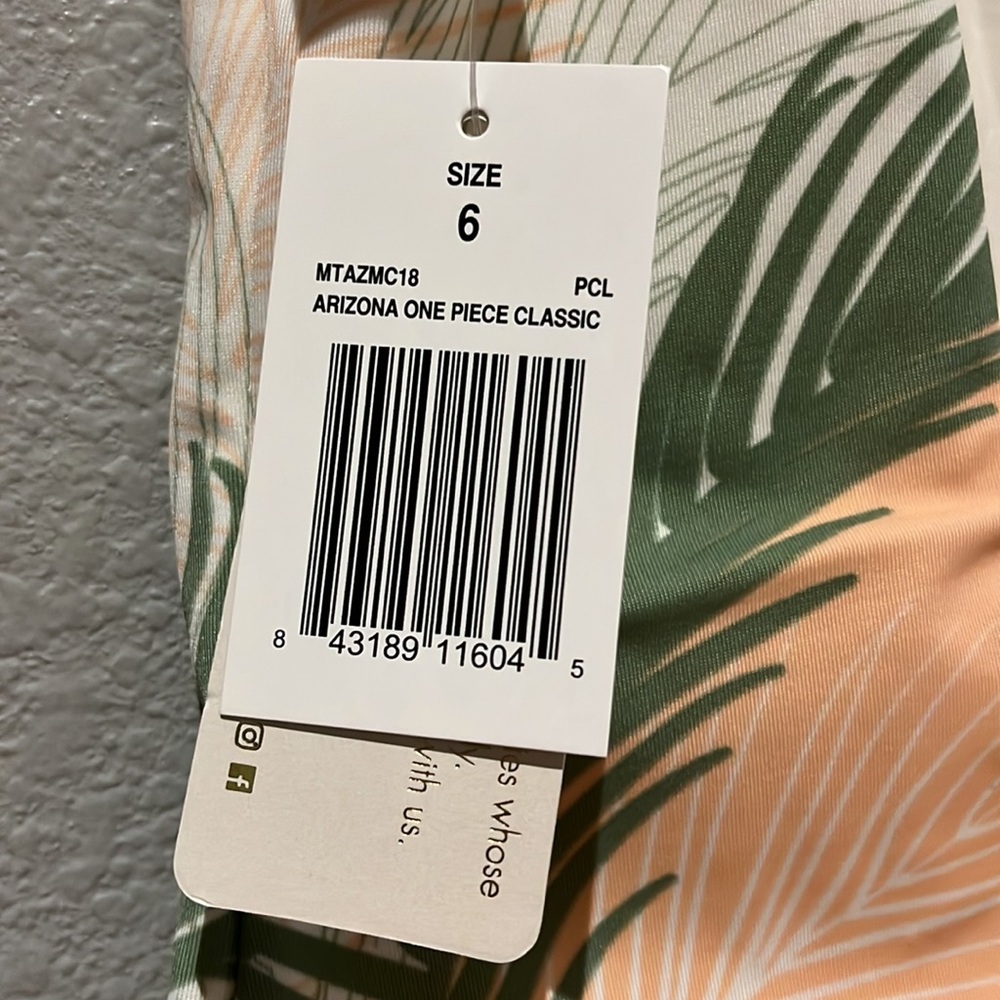 L*space One piece swimsuit - Picture 5 of 6